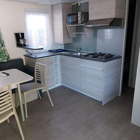 Mobil Home L'Eau Vive Les Arcs-sur-Argens Extérieur photo